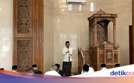 Ace Hasan Syadzily dan Pengurus Golkar Gelar Salat Idul Fitri di Masjid Thayyibah, Bahlil di Papua