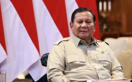 Prabowo Soroti Mobil Dinas Rp 8 Miliar, Kepala Daerah Diminta Hemat Anggaran