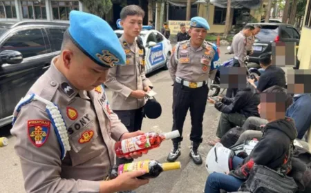 Pemudik Mabuk Kecelakaan di Garut, Polisi Temukan 5 Botol Miras di Motor