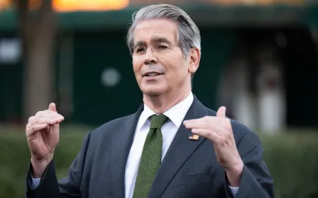 AS Izinkan Penjualan Minyak Iran 30 Hari untuk Redam Lonjakan Harga Energi