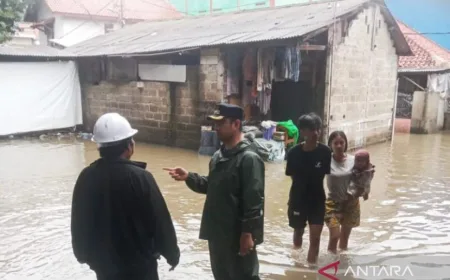 Banjir 30 cm Rendam Jagakarsa dan Jalan Raya Bogor Akibat Luapan Kali Lenggong