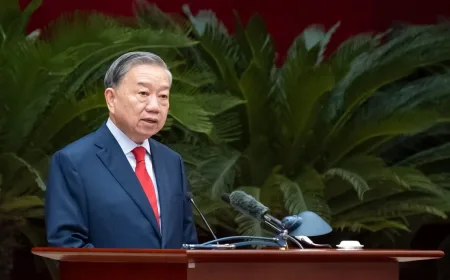 Sekretaris Jenderal To Lam Pimpin Sidang Pleno Kedua Komite Sentral ke-14 PK Vietnam