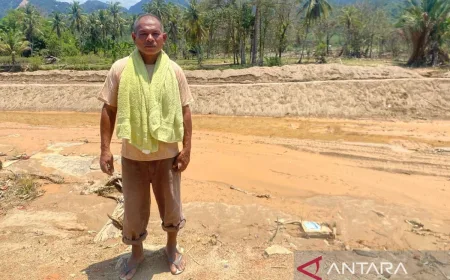 Perjuangan Ayah di Pasar Tukka Menyediakan Tempat Berteduh Pasca Banjir Bandang