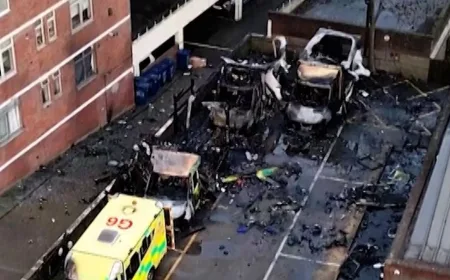 Ambulans Relawan Yahudi Dibakar di London, Polisi Kejar Pelaku Anti-Semitisme