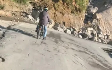 Longsor Tebing Malalak Tutup Jalur Alternatif Padang-Bukittinggi, Pemudik Dilarang Lewat