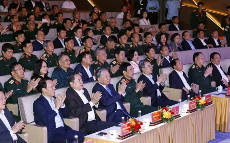 Para Pemimpin Partai Hadiri Program Seni Orkestra Simfoni ‘Suara di Bawah Sinar Matahari’