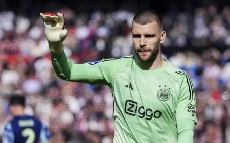 Maarten Paes Fokus Perkuat Timnas Indonesia Usai Tampil Gemilang di Ajax Amsterdam