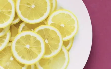 5 Buah Ampuh Turunkan Asam Urat Secara Alami dan Efektif