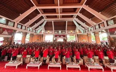 Koster Kukuhkan 5.058 Pengurus PDIP Tabanan, Perkuat Struktur Partai hingga Banjar