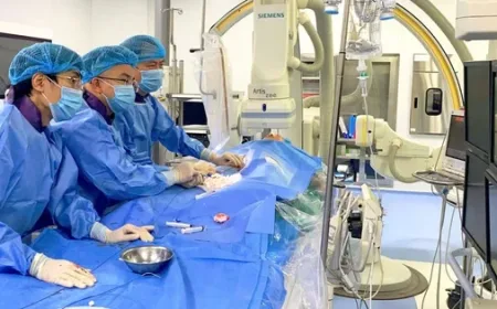 Keberhasilan Teknik Invasif Minimal Tangani Cacat Jantung Bawaan Kompleks