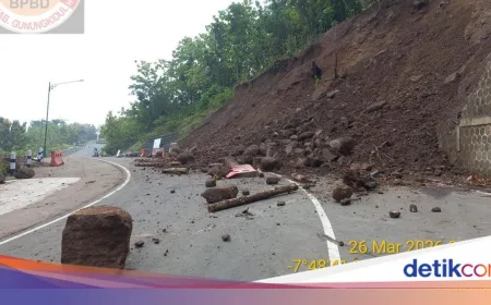 Longsor Jalur Clongop Kembali Terjadi, Lalu Lintas Diberlakukan Sistem Buka Tutup