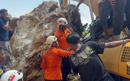Longsor di Baubau: Sopir Ekskavator Tewas Tertimpa Batu Besar