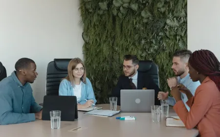 Tips Menghadapi Meeting Pertama Setelah Libur Panjang Agar Lebih Percaya Diri