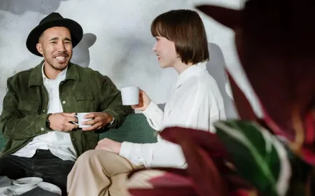 8 Cara Ampuh Menghindari Kebiasaan Bergosip di Kantor dengan Mudah