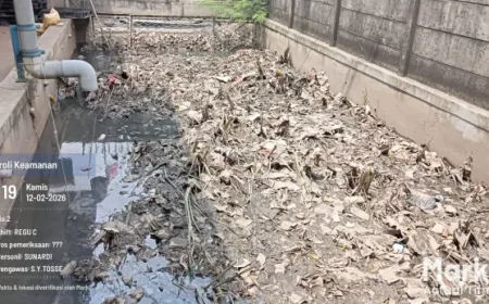 Warga RW 03 Semper Timur Minta Pengerukan Kali Dilanjutkan untuk Cegah Banjir