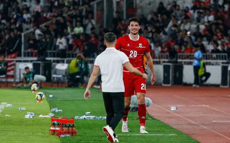 John Herdman Merinding Dengarkan Lagu Indonesia Raya Saat Debut di Timnas Indonesia