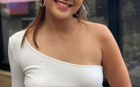 Biodata dan Agama Awkarin, Selebgram Seksi dengan Perjalanan Karier Inspiratif