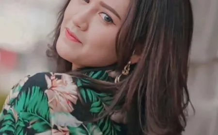 Biodata dan Agama Happy Asmara, Perjalanan Karier Penyanyi Dangdut yang Menginspirasi