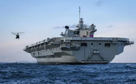 Inggris Tanggapi Keras Hinaan Trump soal Kapal Induk 'Mainan' di Konflik Iran