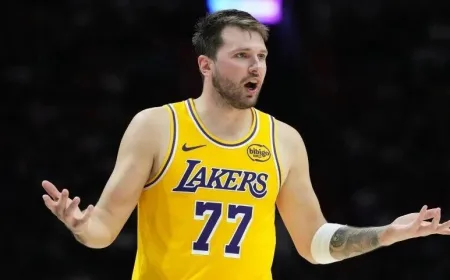 Luka Doncic Absen Lawan Wizards karena Skorsing Akibat 16 Technical Foul