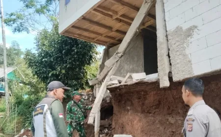 Longsor di Singajaya Garut Akibat Hujan Deras, 4 Rumah Warga Terancam