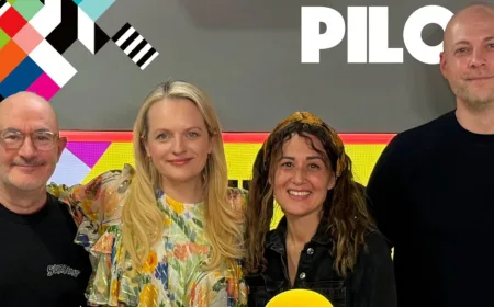 Podcast Pilot TV dengan Elisabeth Moss, Lisa Kudrow & Michael Patrick King