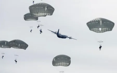 Ribuan Tentara Penerjun Payung AS Dikerahkan ke Timur Tengah Siap Hadapi Iran