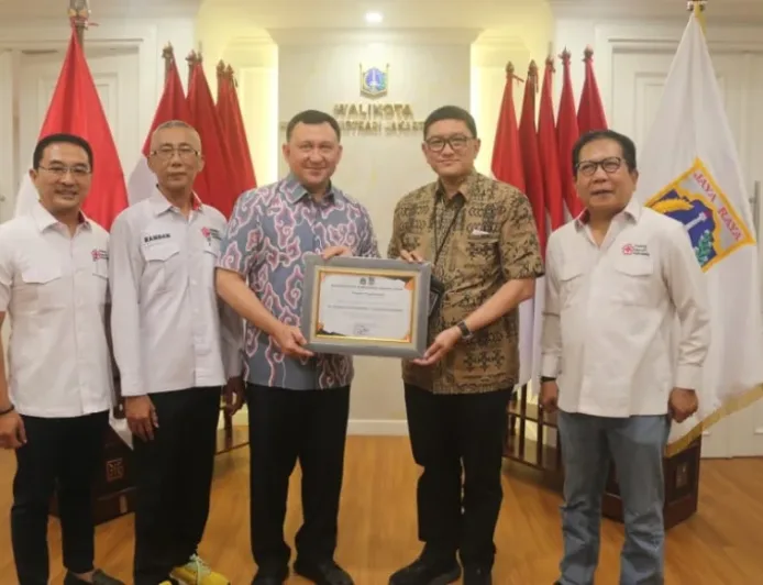 JICT Salurkan Donasi Rp300 Juta untuk Korban Banjir Bandang di Sumatera