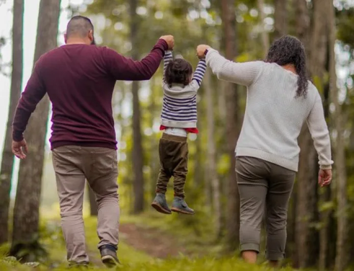 6 Tips Parenting Ala Belanda yang Bikin Anak Bahagia dan Mandiri