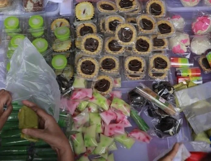 Ciri Makanan Mengandung Formalin dan Boraks yang Wajib Diketahui Konsumen