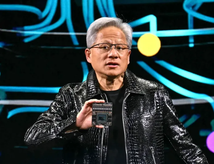 Jensen Huang Ungkap Nvidia Mundur dari Investasi OpenAI dan Anthropic, Ini Alasannya