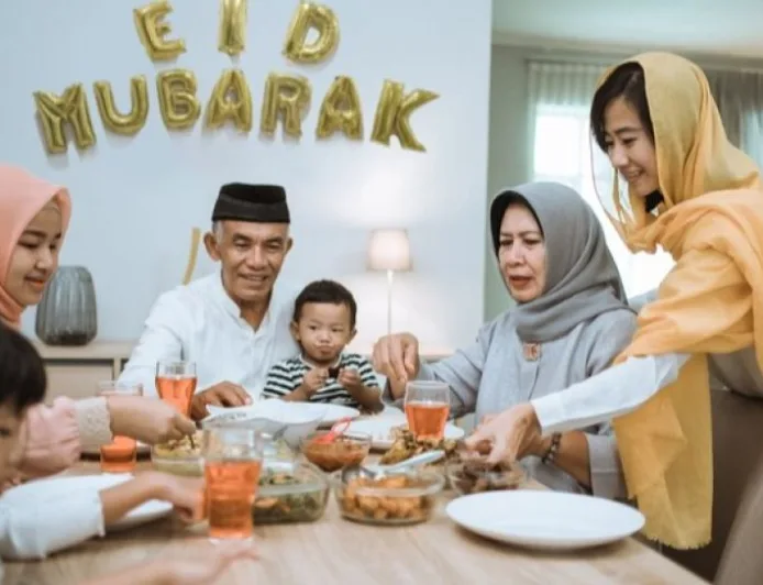 Standar Meja Makan Lebaran dan Tekanan Sosial yang Membebani Perempuan