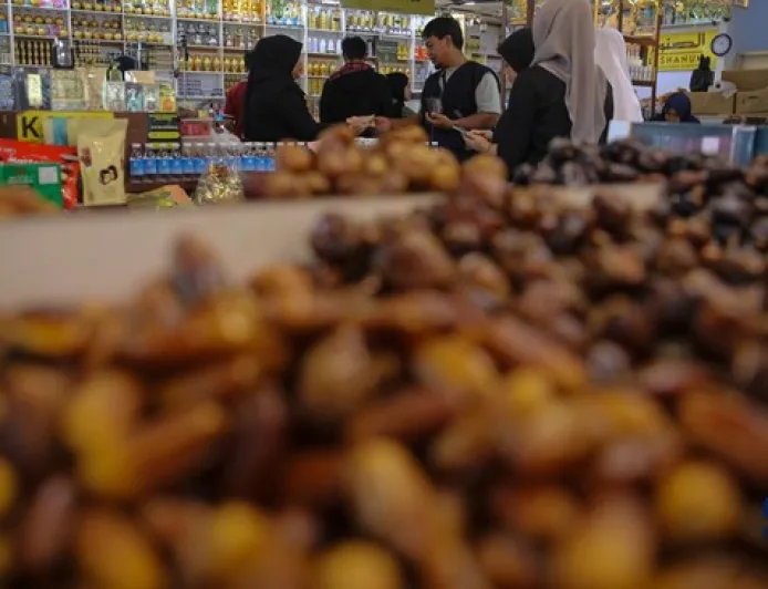 Banyak Beredar Kurma Oplosan? Ketahui 3 Cara Ampuh Membedakannya