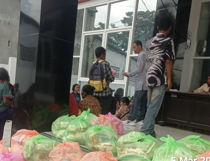 Pemkot Palu Salurkan Bantuan Logistik untuk 80 KK Terdampak Banjir Wana