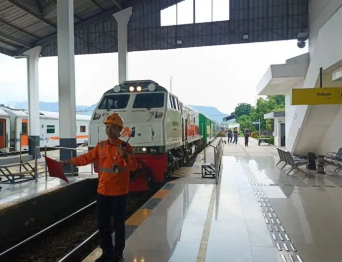 KA Blambangan Ekspres Kembali Berangkat Tepat Waktu Usai Kecelakaan di Probolinggo