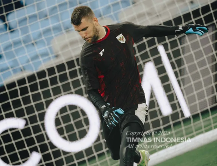 Maarten Paes Pamer Atmosfer Gila Suporter Timnas Indonesia ke Ajax Amsterdam