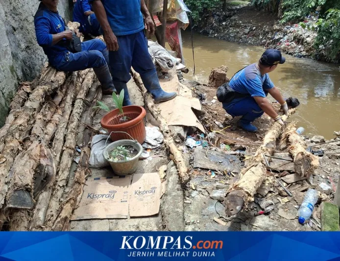 Sering Longsor di Bantaran Kali Ciliwung, Warga Minta Relokasi Segera dari Pramono