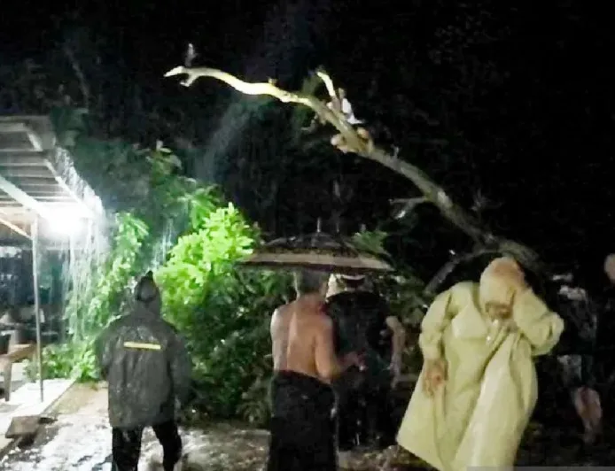 Banjir Situbondo Terjang 50 Rumah Akibat Luapan Sungai Curah Udang