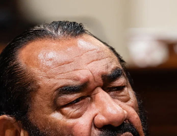 Strategi Kandidat Kongres Raih Dana dari Industri A.I. dan Crypto Lewat Isyarat dan Media Sosial