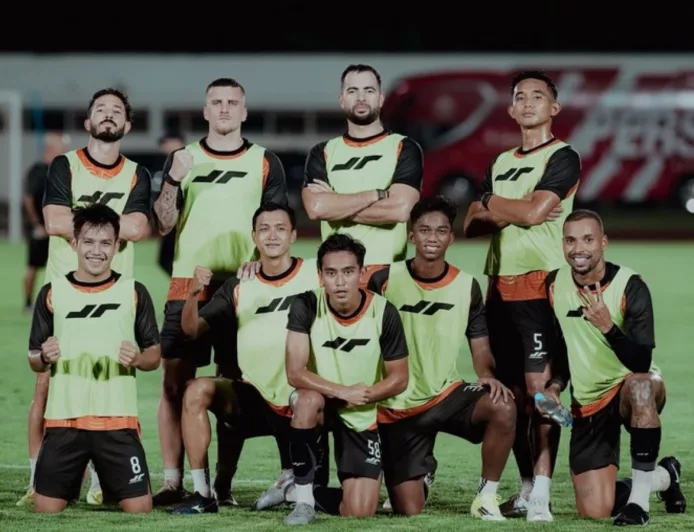 Persija Jakarta Siap Habis-habisan Kejar Persib Bandung di 10 Laga Tersisa