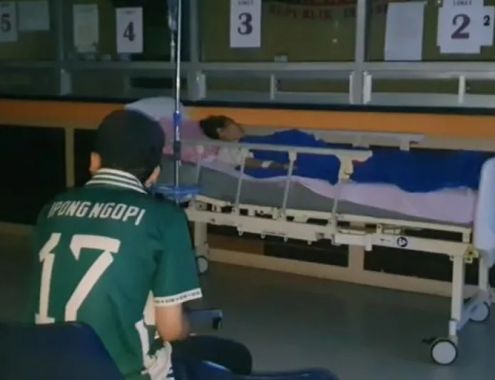 Banjir RSUD Cilegon Rendam Ruangan, Pasien Dievakuasi dalam Gelap Gulita