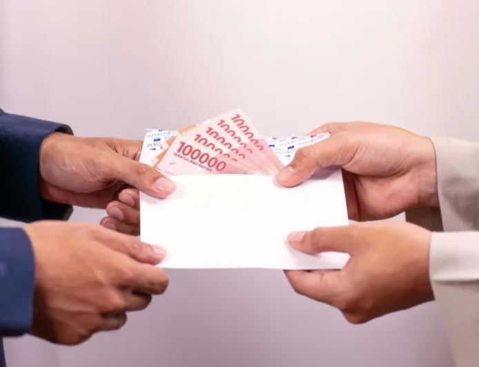 THR Cair Tapi Dipotong Pajak? Ini Dasar Hukum dan Cara Hitungnya Lengkap