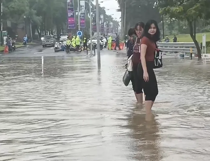 Banjir Rendam 9 Kecamatan di Tangerang, Ketinggian Air Capai 1,5 Meter
