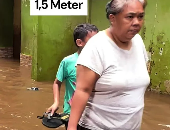 Kondisi Terkini Banjir Kampung Melayu: Air Capai 150 Cm, Ini Update Terbaru