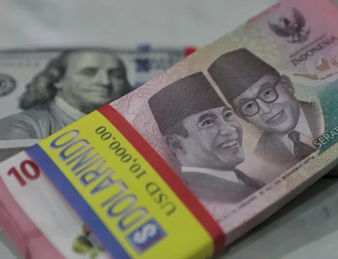 Rupiah Ambrol ke Rp17 Ribu: Dampak Konflik AS-Israel ke Iran pada Pasar