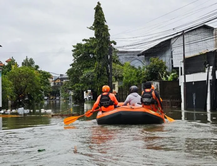 Banjir Situbondo 2026: Dua Warga Hilang dan Ribuan Terendam Luapan Air