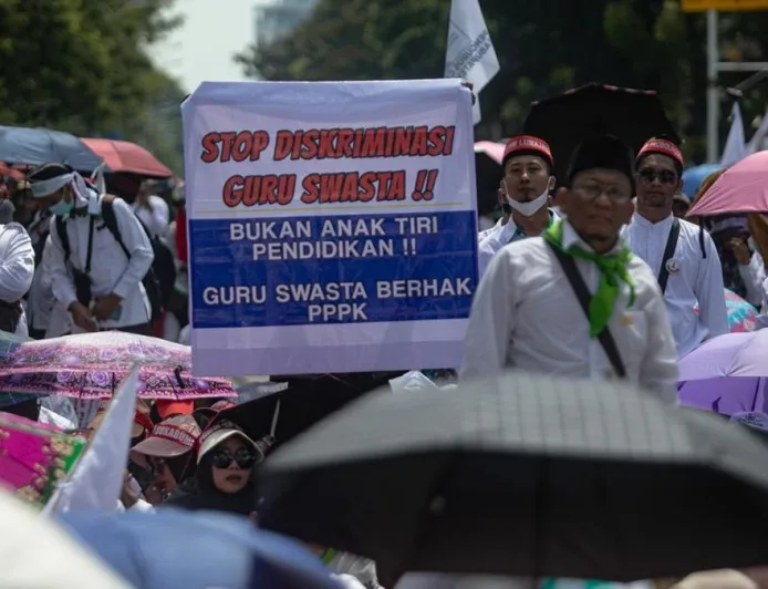 DPR Desak Kemenag Cairkan Tunjangan Guru Madrasah Sebelum Lebaran 2026