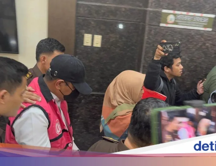 Eks Pj Gubernur Sulsel Bahtiar Jadi Tersangka Korupsi Bibit Nanas Rp 60 Miliar