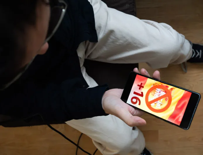 Usia Minimum Pengguna Media Sosial Naik Jadi 16 Tahun: Apa Dampaknya?