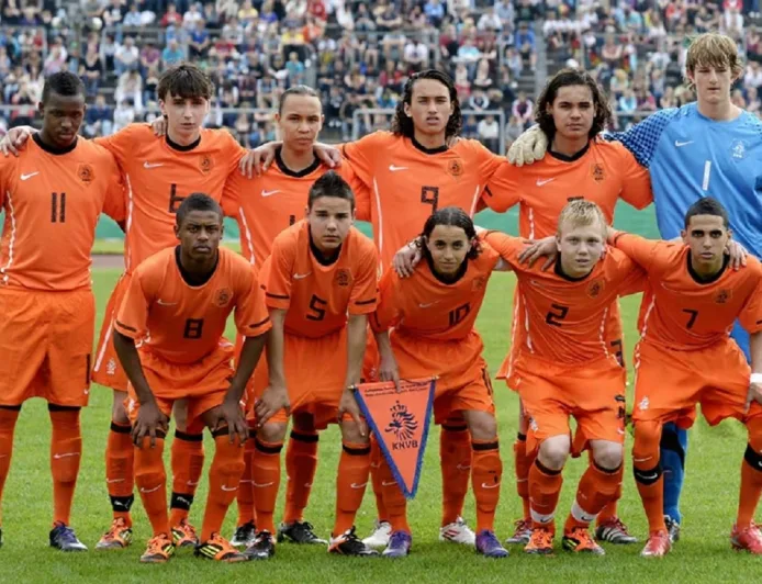 Ezra Walian dan Calvin Verdonk: Dari Timnas Belanda U-16 ke Kolaborasi di Timnas Indonesia